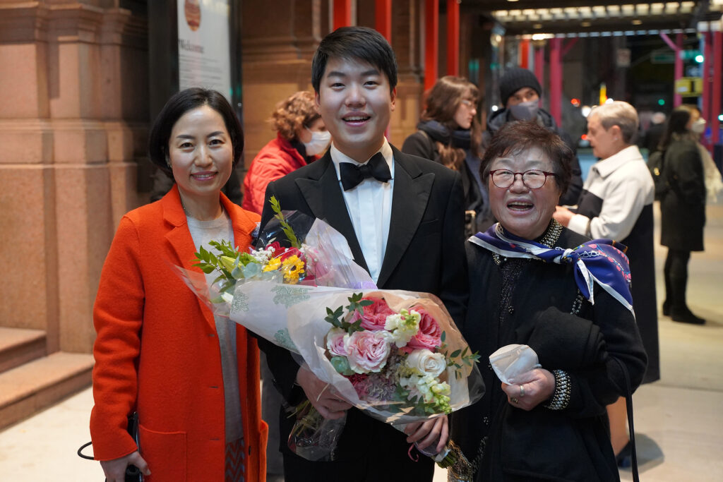 Sae Yoon with his mother Choi and grand-aunt Okja